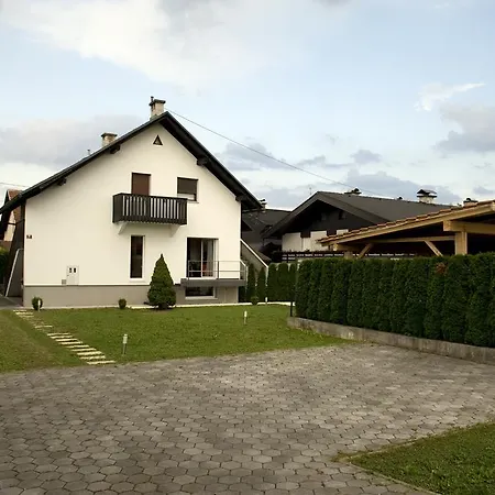 Vila Smarca Remodeled House With Pool *