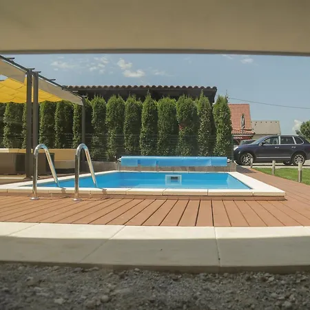Vila Smarca Remodeled House With Pool Villa