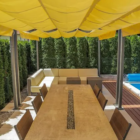 Villa Vila Smarca Remodeled House With Pool Kamnik
